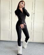 Женский Утепленный Облегающий Черный Комбинезон на Флисе