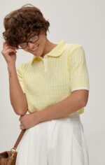 Женская Желтая Футболка Поло с Текстурным Узором Косичка и Воротником на Пуговицах