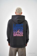 Мужское Графитовое Худи на Флисе - Свободного Кроя с Принтом Надписью на Спине