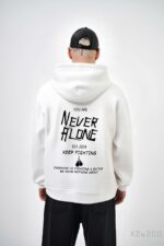Мужское Белое Худи “Never Alone” - Свободного Кроя на Флисе