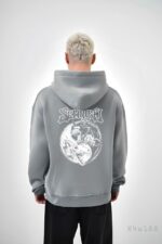 Мужское Серое Худи Свободного Кроя Трехнитка на Флисе с Принтом Вовкулака