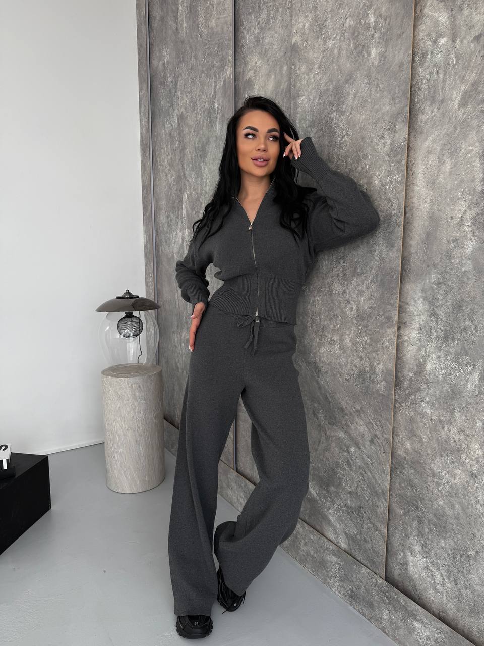 photo_2026-03-01_09-32-24 Женский Трикотажный Графитовый Костюм Кофта Штаны - Базовый Свободный на Молнии