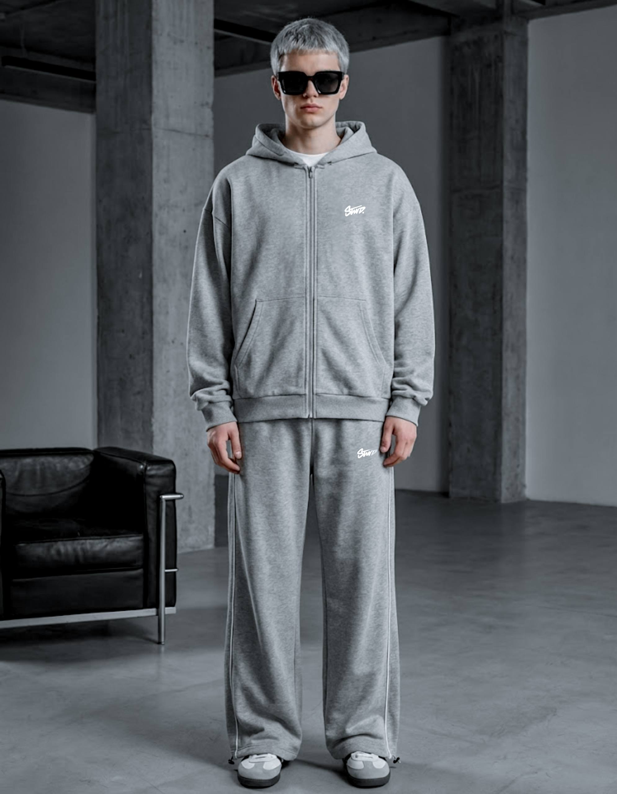 photo_2026-03-01_09-52-14 Мужской Серый Спортивный Костюм Оверсайз - Зип Худи + Широкие Штаны с Кантом
