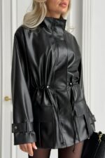 Женская Демисезонная Черная Кожаная Куртка Кора - Удлиненная с Затяжками на Талии
