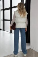 Женская Глянцевая Стеганая Белая Жилетка Айви Оверсайз с Высоким Горлом Стойкой