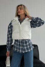 Женская Укороченная Белая Жилетка Безрукавка Скай с Воротником Стойкой