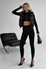 Женская Укороченная Черная Жилетка Безрукавка Скай с Воротником Стойкой