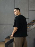 Мужская Хлопковая Черная Футболка Оверсайз - Объемная со Швами Наружу