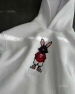 Мужское Белое Худи на Флисе - Свободного Кроя с Вышивкой Заяц