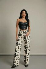 Женские Широкие Молочные Джинсы Палаццо с Пояском - Рябые Багги в Пятнах