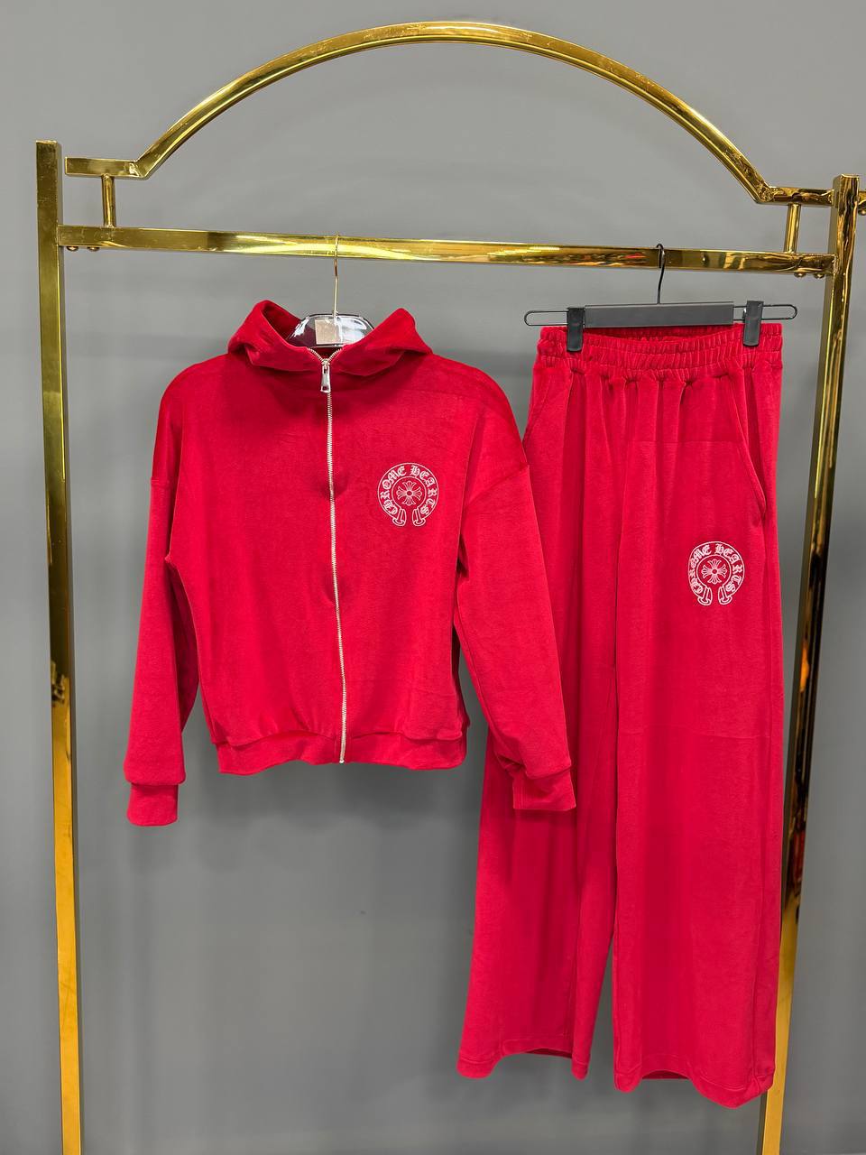 photo_2026-03-13_11-23-57 Женский Красный Велюровый Костюм - Зип Кофта с Капюшоном + Широкие Штаны