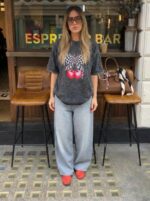 Женская Объемная Графитовая Футболка Варенка Оверсайз с Принтом Вишенки