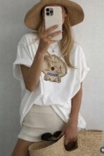 Женская Объемная Белая Футболка Оверсайз с Принтом Кошка