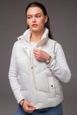 Женская Белая Жилетка Безрукавка - Стеганая с Высоким Горлом