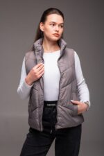 Женская Серая Жилетка Безрукавка - Стеганая с Высоким Горлом