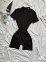 Женский Облегающий Черный Комбинезон Шортами с Короткими Рукавами