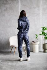 Женский Графитовый Спортивный Костюм Худи Джоггеры - Двунитка в Принт Узор