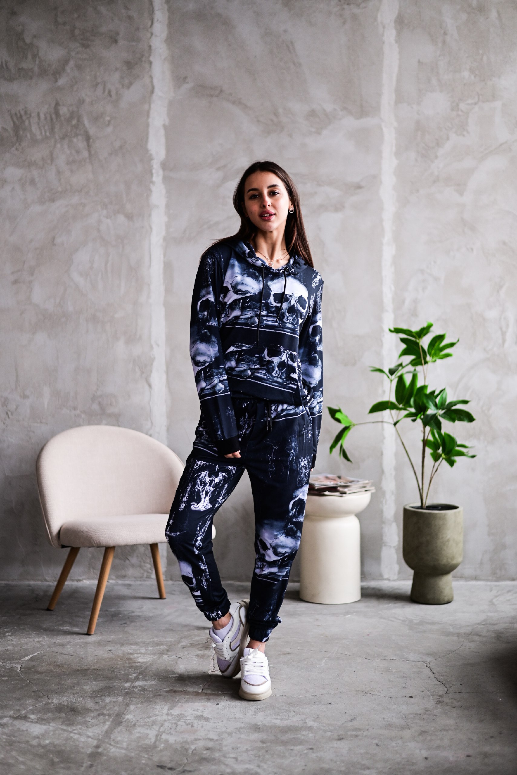 photo_2026-03-16_18-29-59 Женский Черный Спортивный Костюм Худи Джоггеры - Двунитка в Принт Черепах