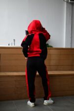 Женский Чорно-Красный Спортивный Костюм с Надписью на Спине - Утепленный на Флисе