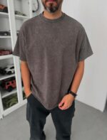 Мужская Объемная Темно-Серая Вареная Футболка Оверсайз с Надписью на Спине