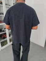 Мужская Объемная Графитовая Вареная Футболка Оверсайз с Надписью на Спине