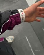 Мужской Черный Спортивный Костюм с Фиолетовыми Вставками Лампасами - Свободного Кроя Плащевка на Змейке