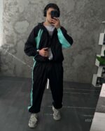 Мужской Черный Спортивный Костюм с Бирюзовыми Вставками Лампасами - Свободного Кроя Плащевка на Змейке