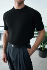 Мужская Классическая Трикотажная Черная Футболка