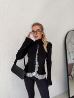 Женский Приталенный Черный Кардиган с Кружевом и Высокой Горловиной