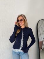 Женский Приталенный Темно-Синий Кардиган в Рубчик с Кружевом