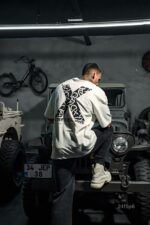 Мужская Объемная Хлопковая Белая Футболка "X" Оверсайз с Принтом на Спине