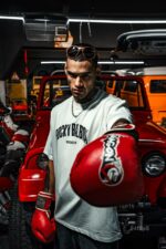 Мужская Объемная Хлопковая Белая Футболка Оверсайз с Надписью на Спине