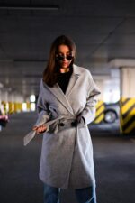 Женское Классическое Кашемировое Серое Пальто с Поясом