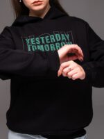 Женское Теплое Черное Худи Оверсайз с Надписью