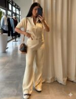 Женский Трикотажный Бежевый Костюм с Короткими Рукавами на Молнии (Кофта + Штаны)