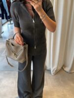 Женский Трикотажный Графитовый Костюм с Короткими Рукавами на Молнии (Кофта + Штаны)