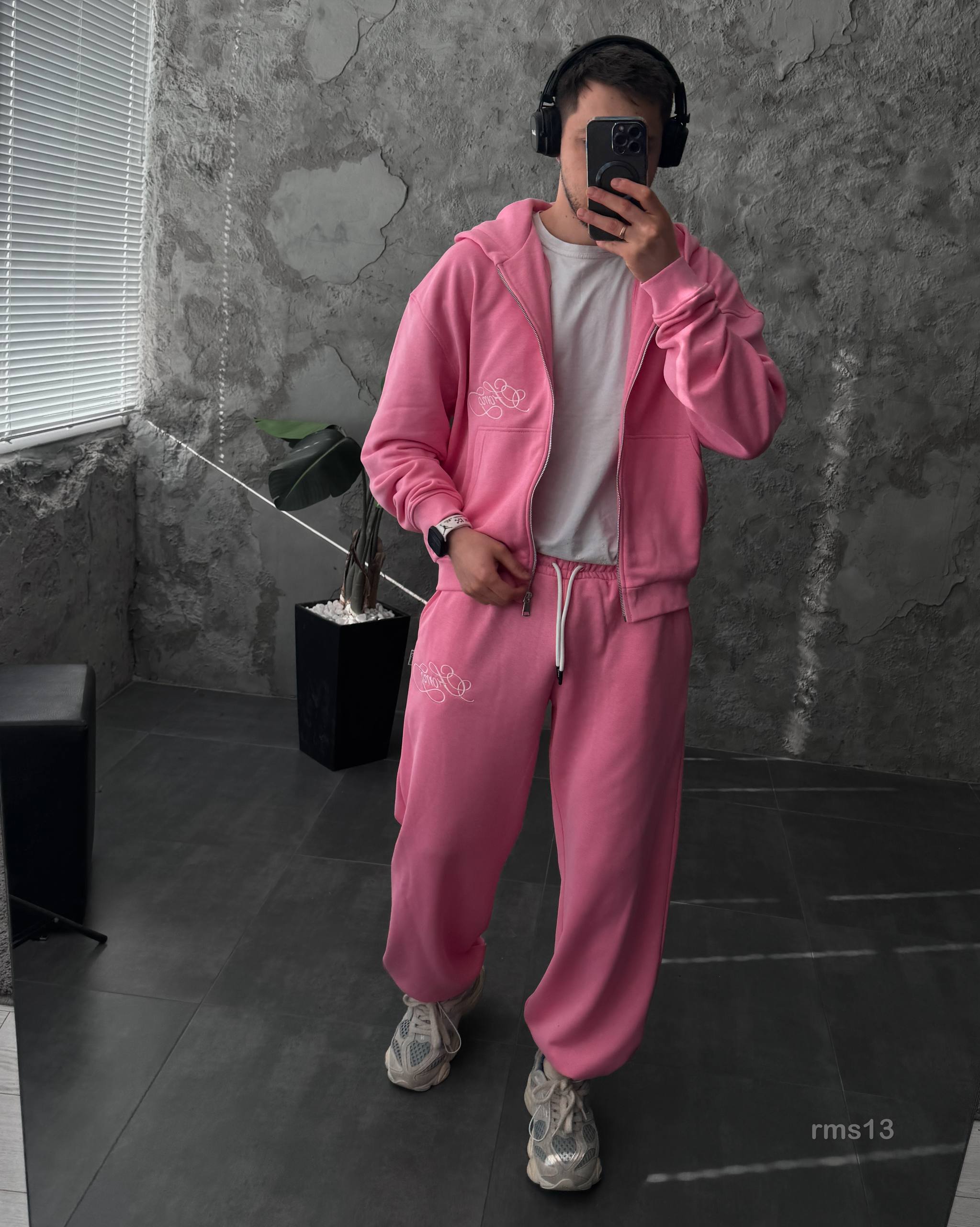 photo_2026-03-26_11-18-29 (2) Мужской Розовый Спортивный Костюм Оверсайз на Молнии с Вышивками - Трехнитка Петля