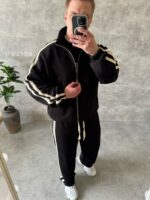 Мужской Свободный Черный Спортивный Костюм на Молнии с Двумя Полосками по Бокам (Зипка + Штаны)
