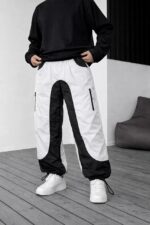 Мужские Широкие Черно-Белые Спортивные Штаны Плащевка с Затяжками Внизу
