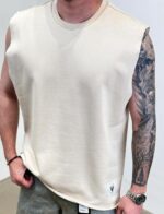 Мужская Бежевая Футболка Свободного Кроя без Рукавов с Обрезанными Краями