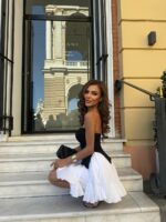 Женский Черный Топ Бандо с Открытыми Плечами и Разрезами по Бокам