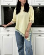 Женская Асимметричная Удлиненная Желтая Футболка Оверсайз с Кружевом по Краям