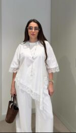 Женская Асимметричная Удлиненная Белая Футболка Оверсайз с Кружевом по Краям