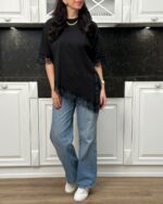 Женская Асимметричная Удлиненная Черная Футболка Оверсайз с Кружевом по Краям