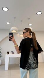 Женская Черная Футболка Оверсайз с Кружевом на Спине