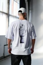 Мужская Белая Футболка Оверсайз Хлопок с Принтом Рука на Спине