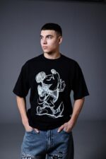 Мужская Черная Футболка Оверсайз Хлопок с Принтом Микки Маус на Спине