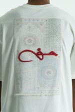 Мужская Хлопковая Белая Футболка Оверсайз с Вышитой Арабской Надписью