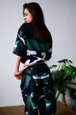 Женский Свободный Черный Летний Костюм Футболка Шорты в Принт