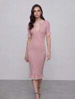 Женское Трикотажное Розовое Платье Поло Миди с Окантовкой